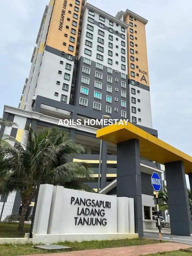 Aqils Homestay Kuala Terengganu Exterior photo